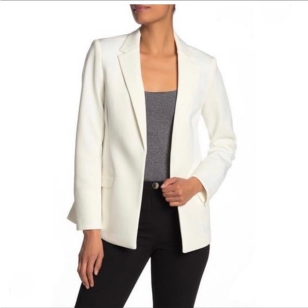 Tahari Blazer
